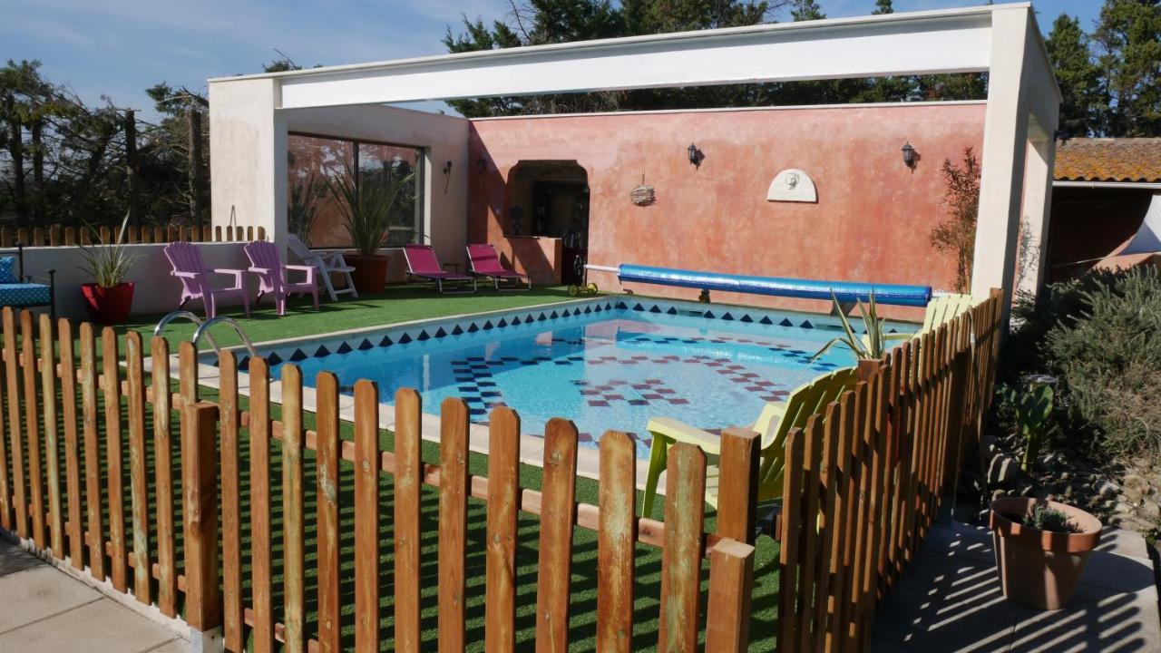 Ferienwohnung Mas Maurane - Le Bougainvillier Aux Portes D'Arles Tarascon Exterior foto