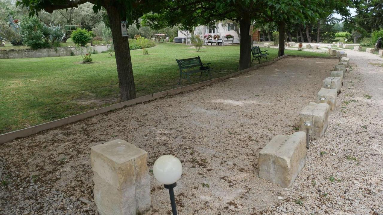 Ferienwohnung Mas Maurane - Le Bougainvillier Aux Portes D'Arles Tarascon Exterior foto