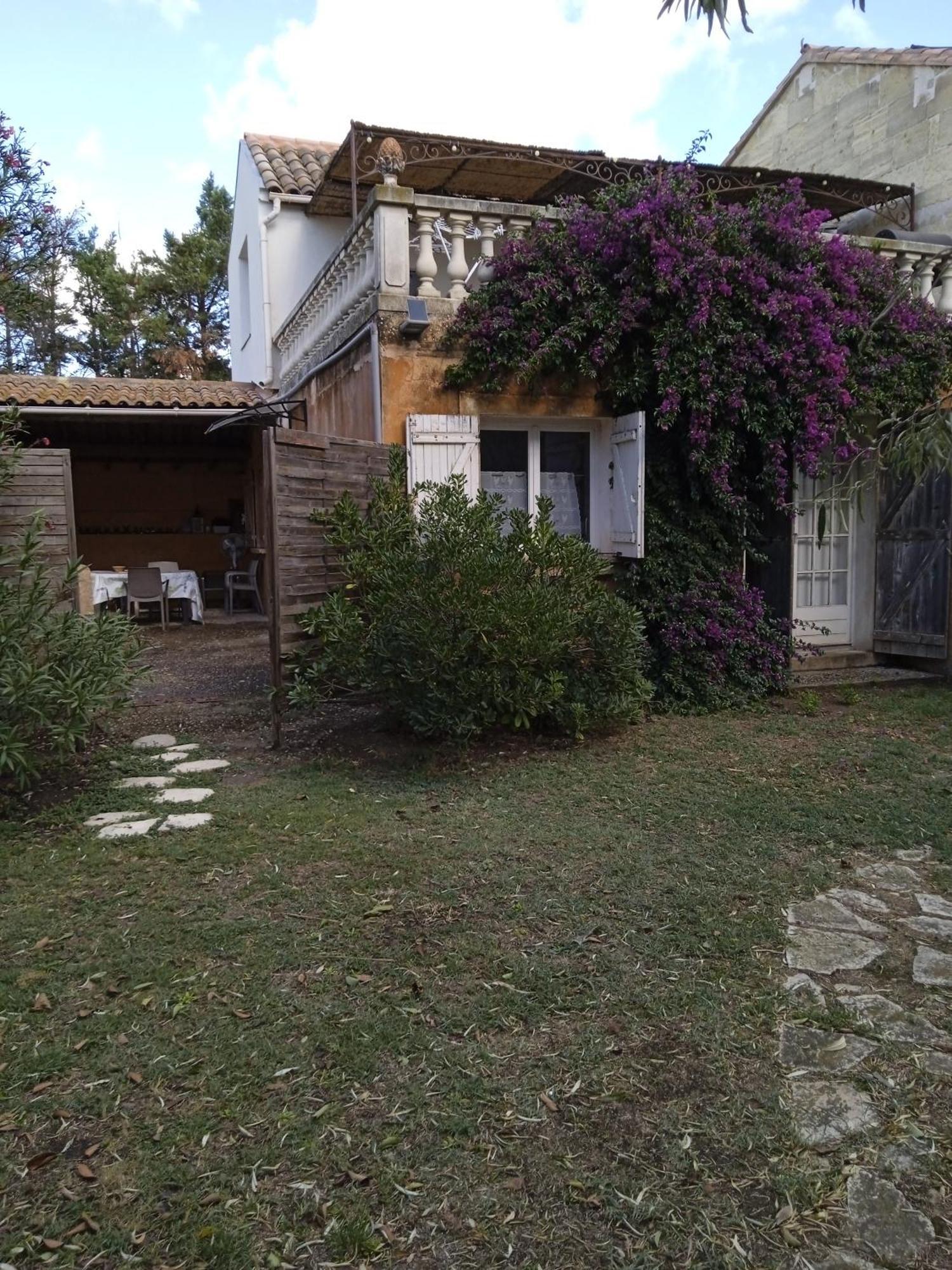 Ferienwohnung Mas Maurane - Le Bougainvillier Aux Portes D'Arles Tarascon Exterior foto